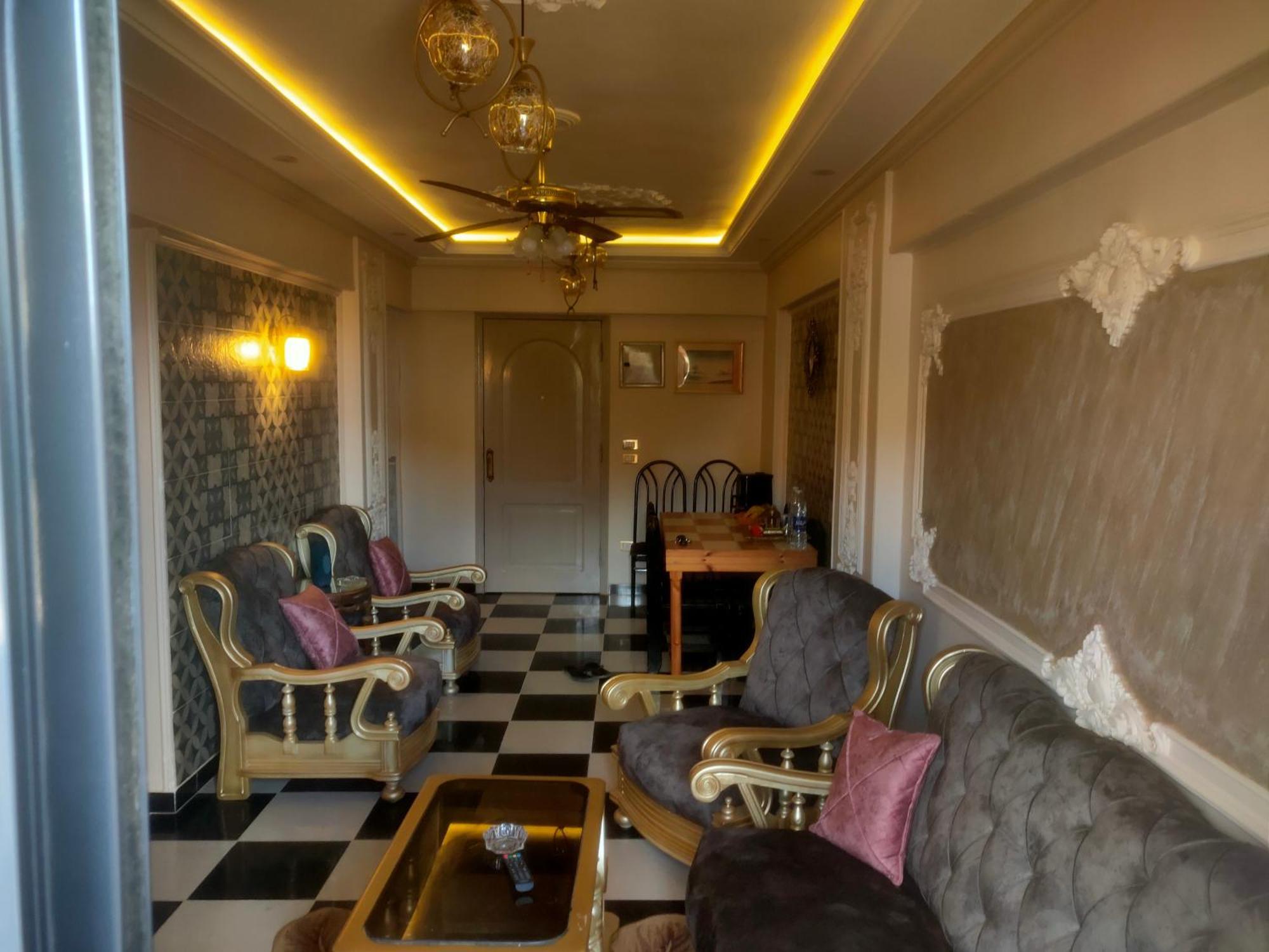 شقه فندقيه علي البحر Next To The Sea Apartmán *